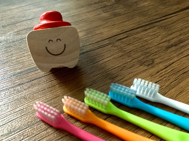 カラフルな歯ブラシ